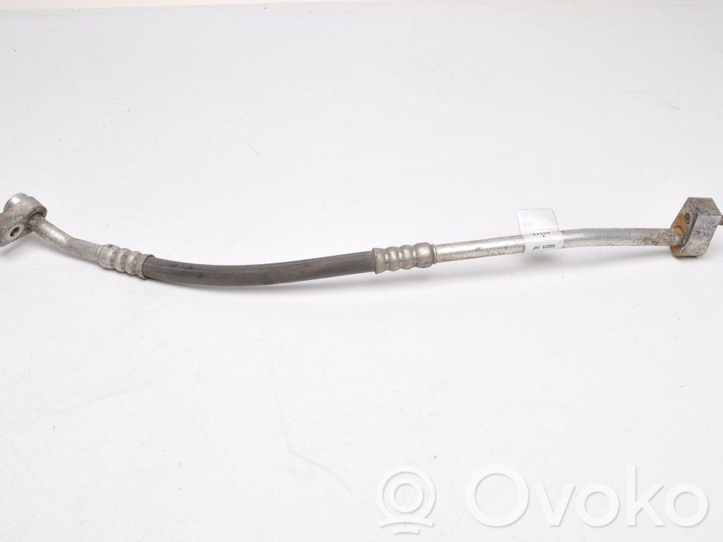 Tuyau de climatisation   DV6119D567AC