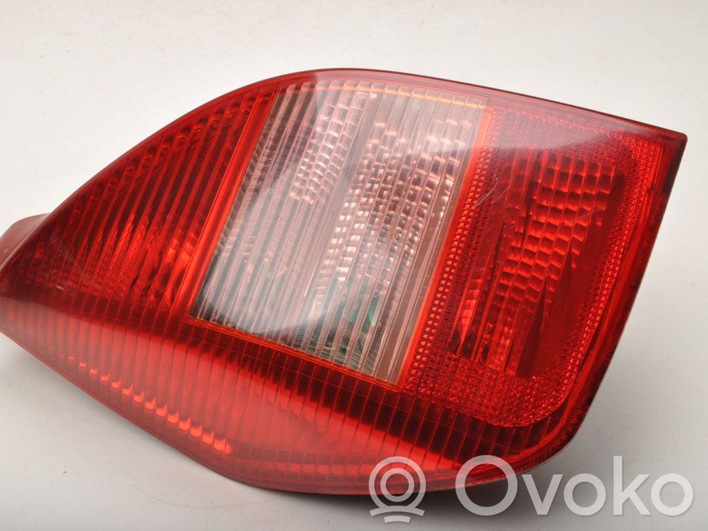 Citroen C2 Aizmugurējais lukturis virsbūvē 