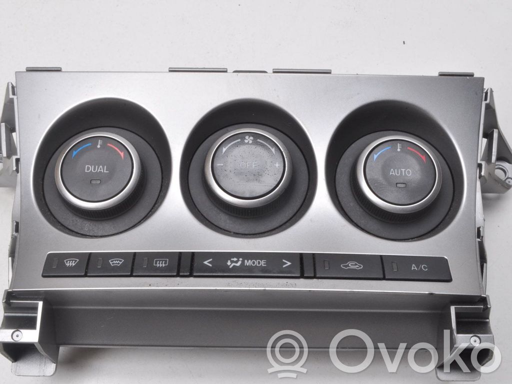 Mazda 3 II Climate control unit 