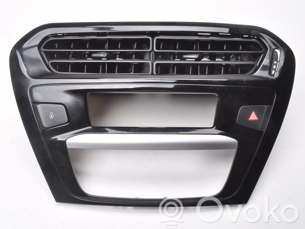 Peugeot 301 Moldura protectora de la rejilla de ventilación del panel 