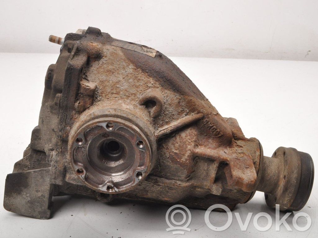 Rear differential   7521659,256