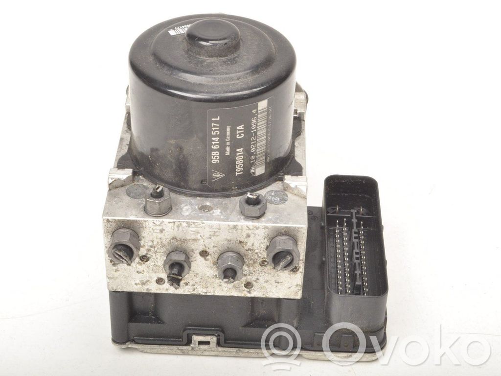 Porsche Macan (95B) ABS Pump 