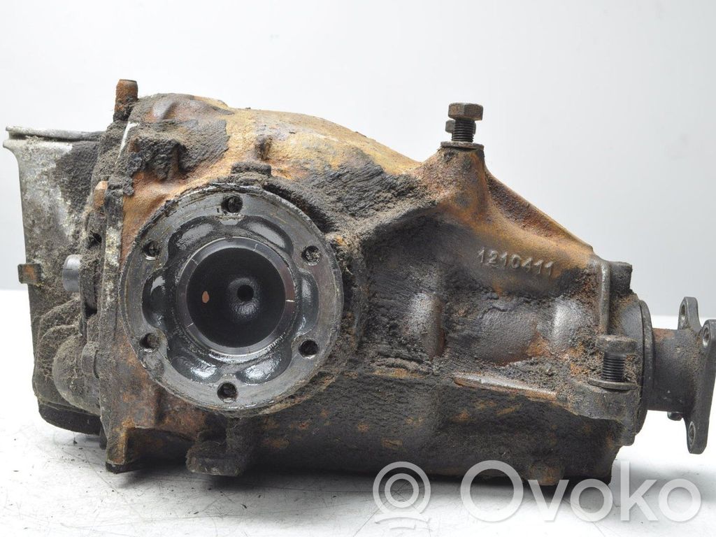 BMW 6 E24 Aizmugurējais reduktors 