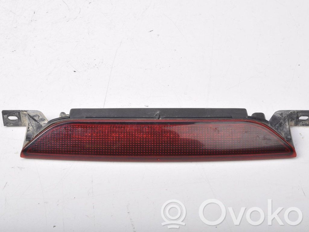 Dodge Caliber Trzecie światło stop 