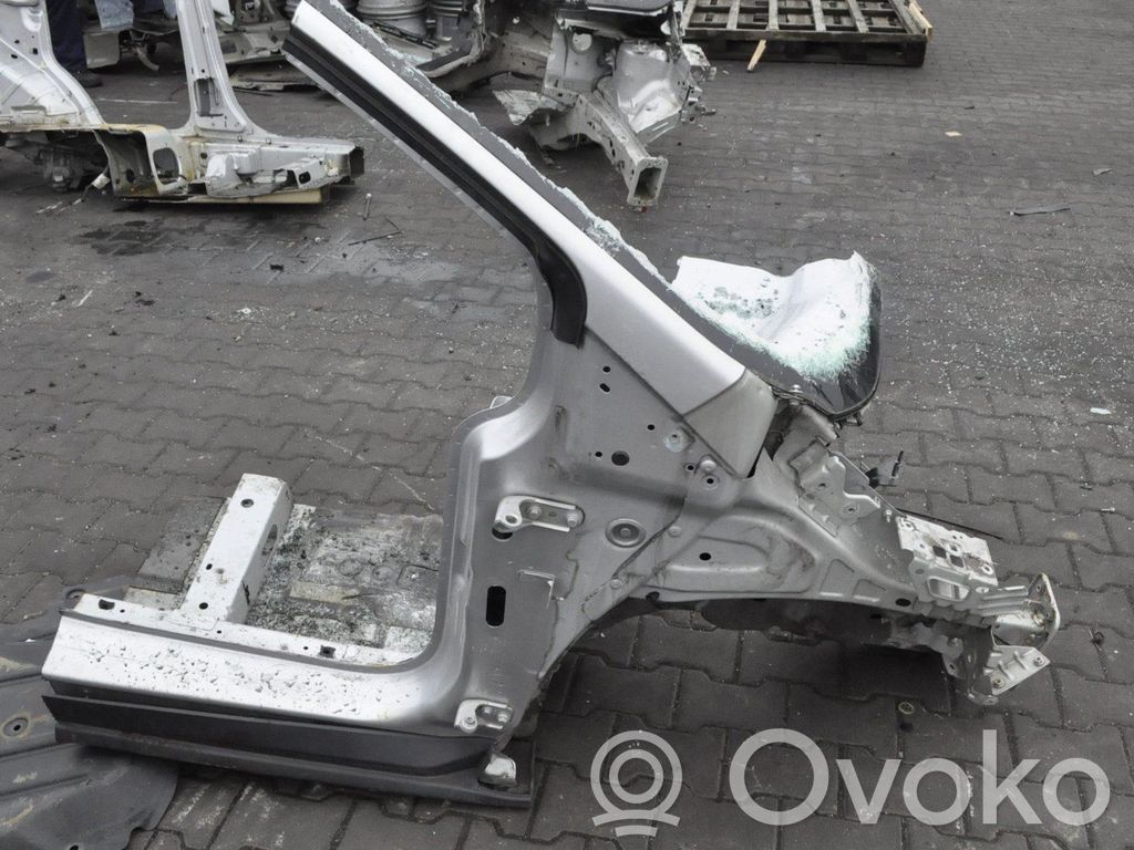 Panel lateral delantero