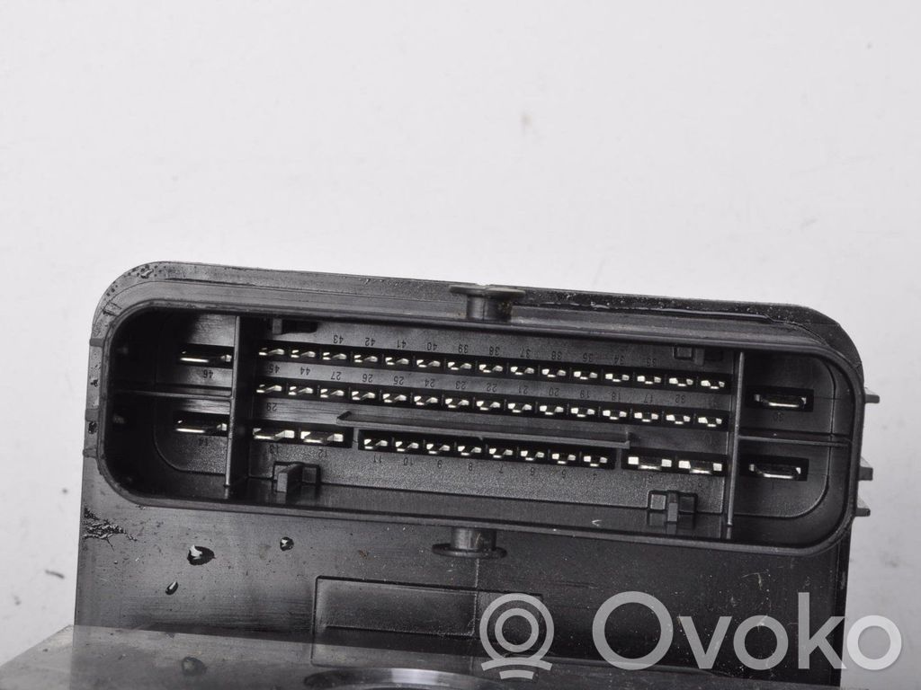 BMW 2 F46 ABS-pumppu 