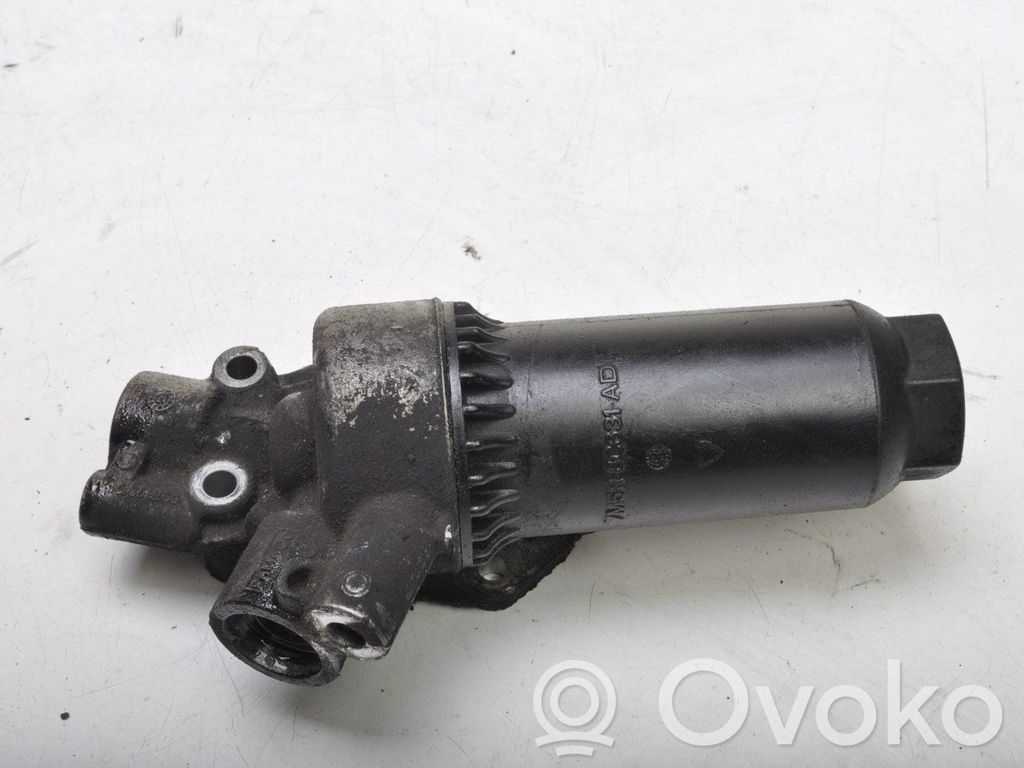 Ford C-MAX II Supporto di montaggio del filtro dell’olio 