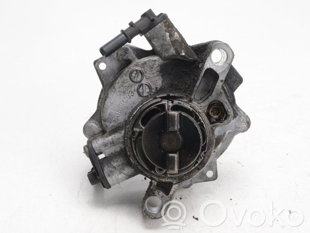 Vacuum pump   CV6Q2A451AB