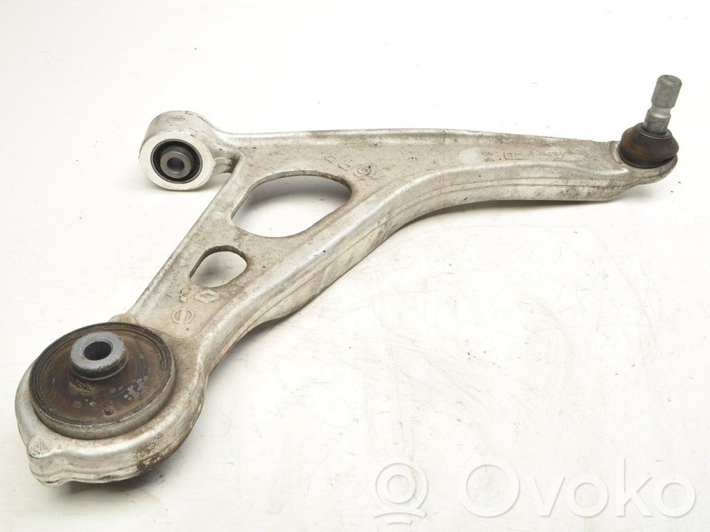 Nissan Qashqai J12 Priekinė svirtis 