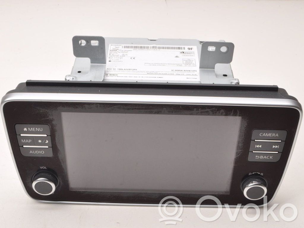 Nissan Leaf II (ZE1) Panel / Radioodtwarzacz CD/DVD/GPS 