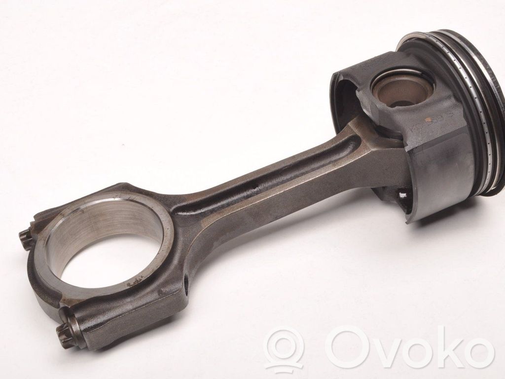 Ford Mondeo MK V Piston avec bielle 