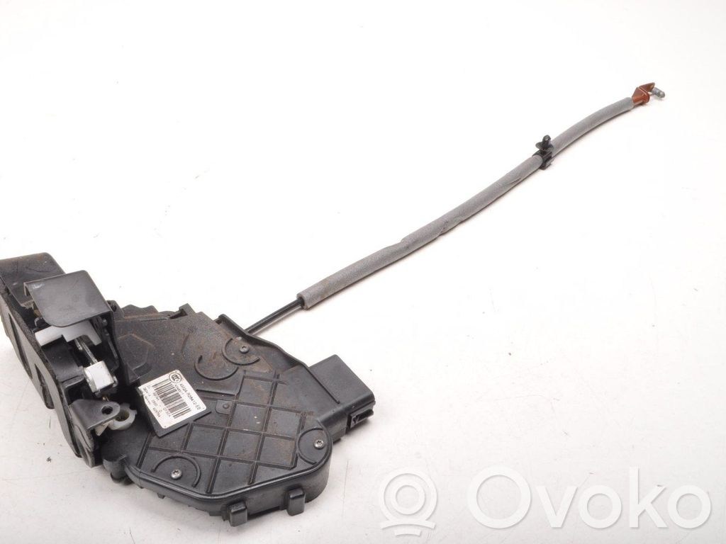 Ford Mondeo MK IV Aizmugurē slēdzene 