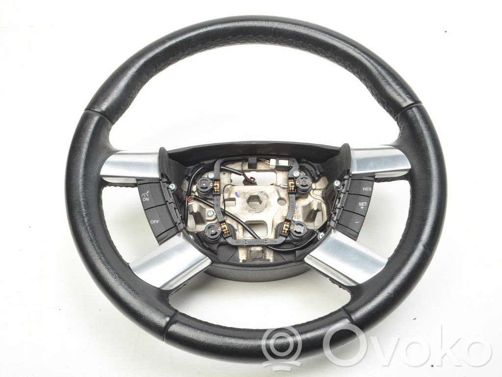 Steering wheel   4M513600CL