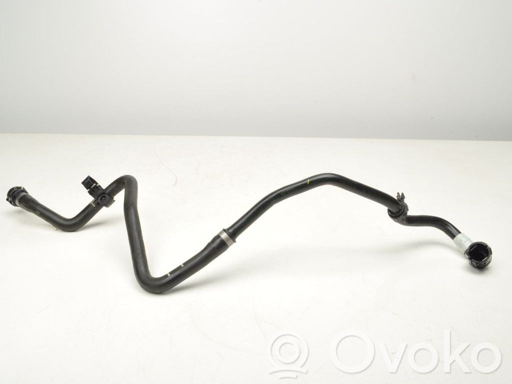 BMW i4 Engine coolant pipe/hose 