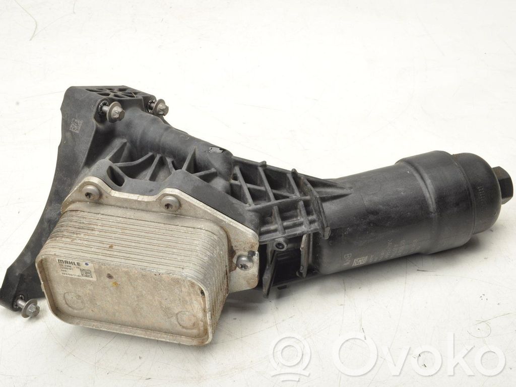 BMW 3 G20 G21 Mocowanie / uchwyt filtra oleju 