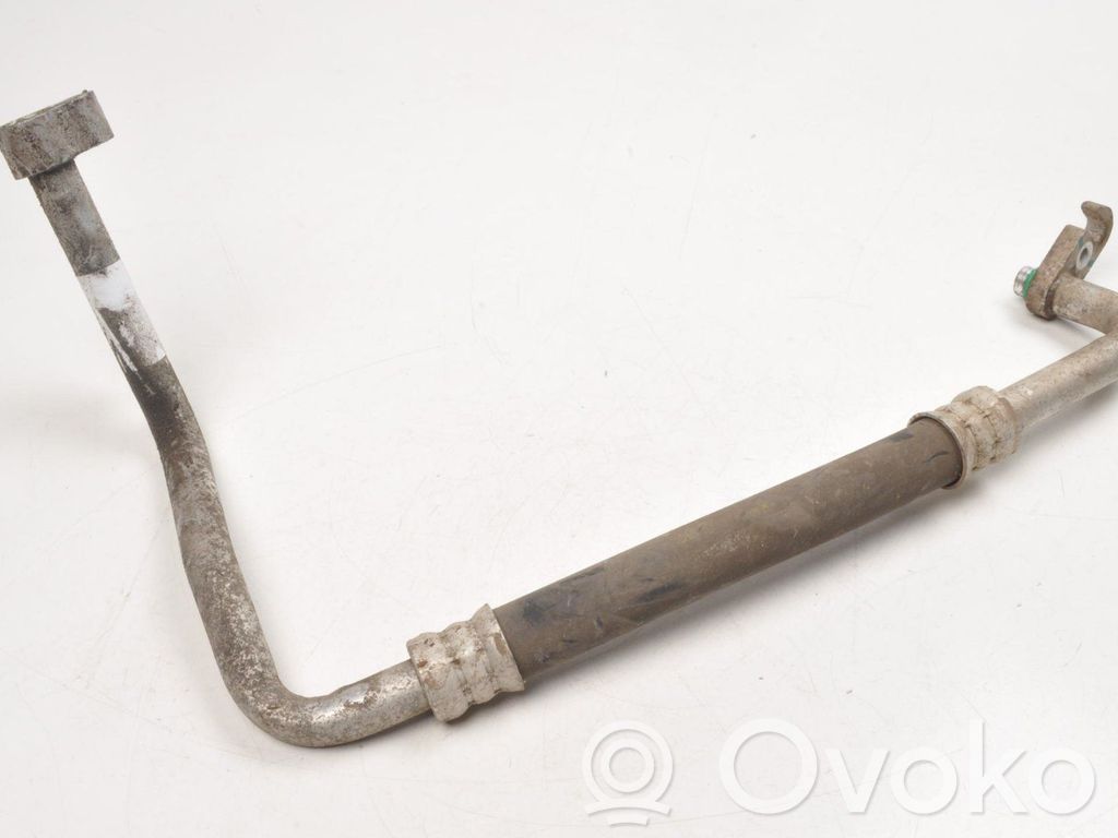 Ilmastointilaitteen putki (A/C)   100929300A