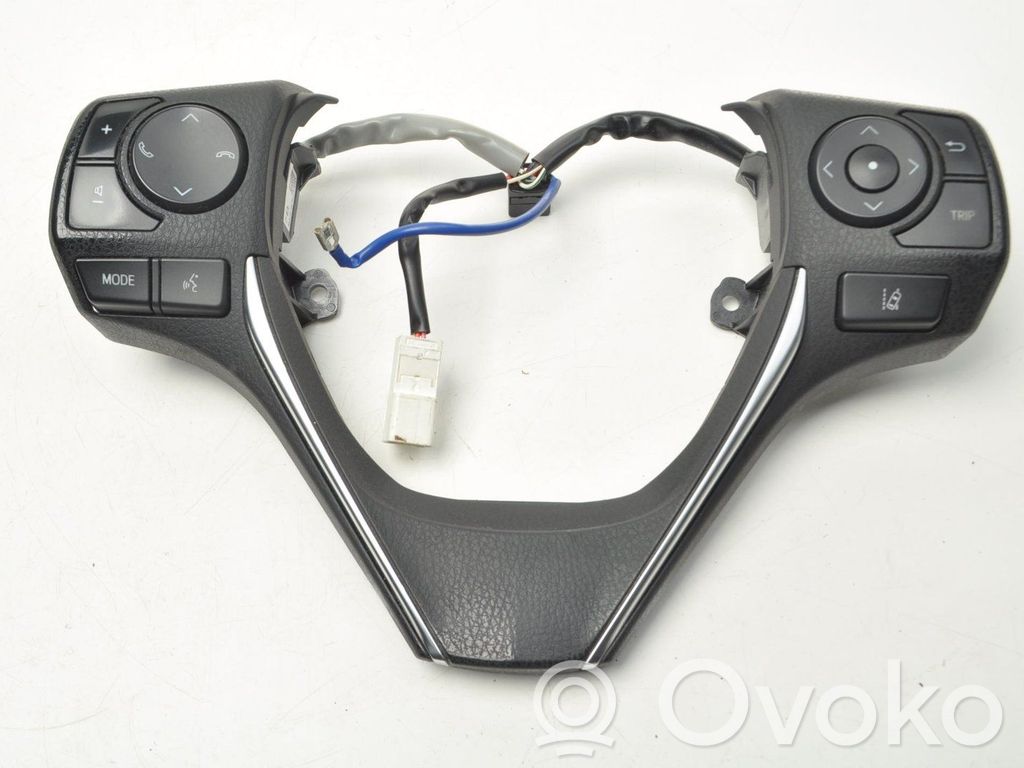 Toyota Auris E210 Interruptor de control multifunción 