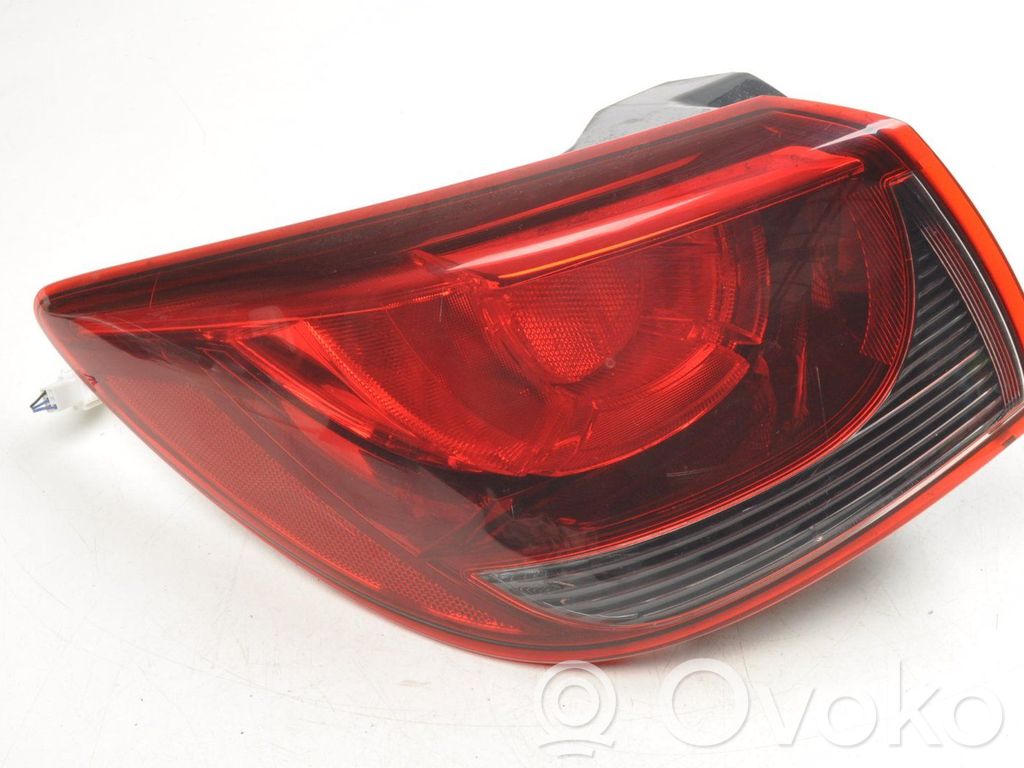 Rear/tail lights   D09K51160