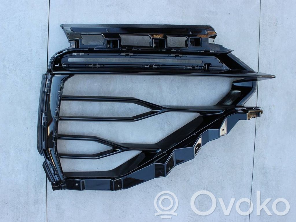 Lamborghini Urus Front bumper lower grill 