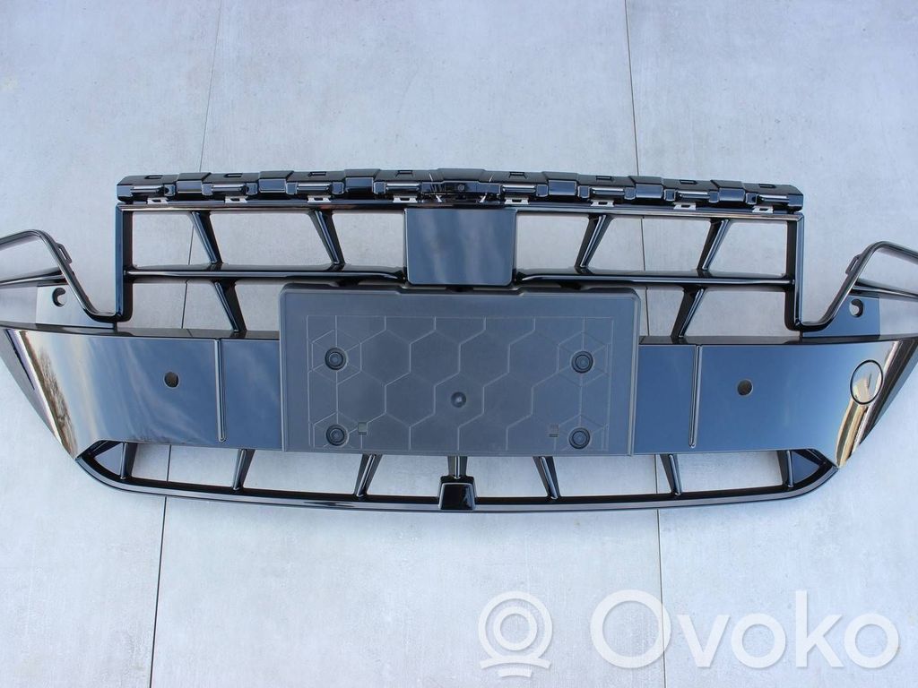 Cupra Formentor Front bumper lower grill 