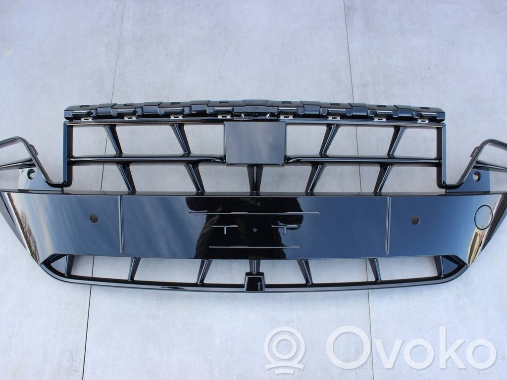 Cupra Formentor Front bumper upper radiator grill 