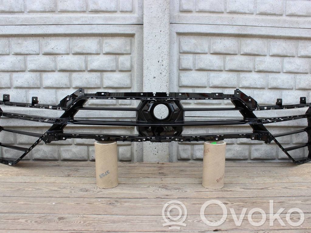 Lamborghini Urus ACC Distronic radar sensor grill/trim 