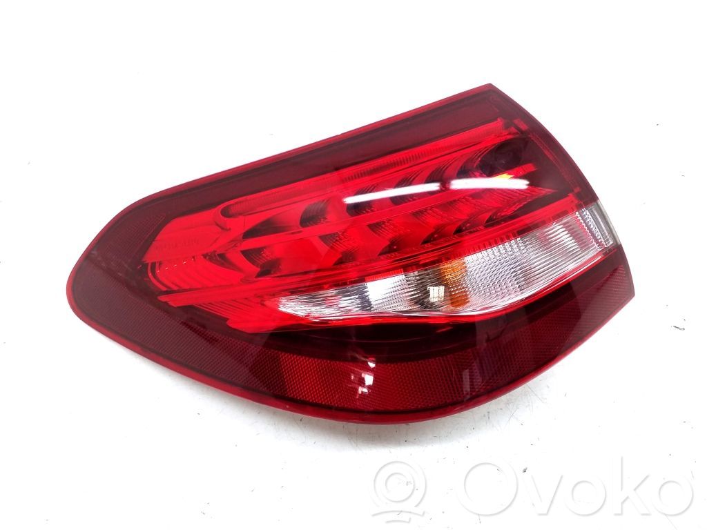 Mercedes-Benz C W205 Lampa tylna 