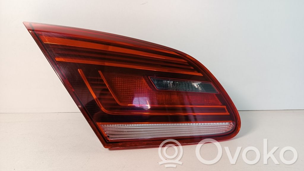 Volkswagen PASSAT CC Lampy tylnej klapy bagażnika 