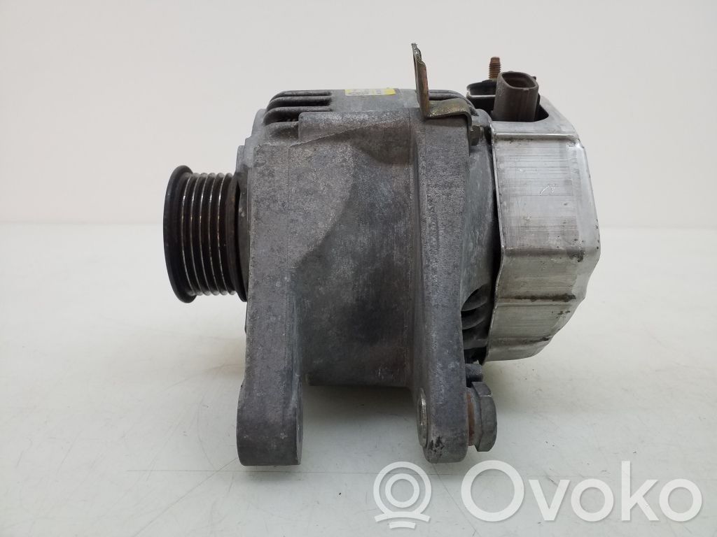 Toyota Corolla E120 E130 Ģenerators 