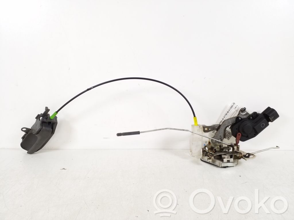 Toyota Aygo AB10 Zamek drzwi przednich 