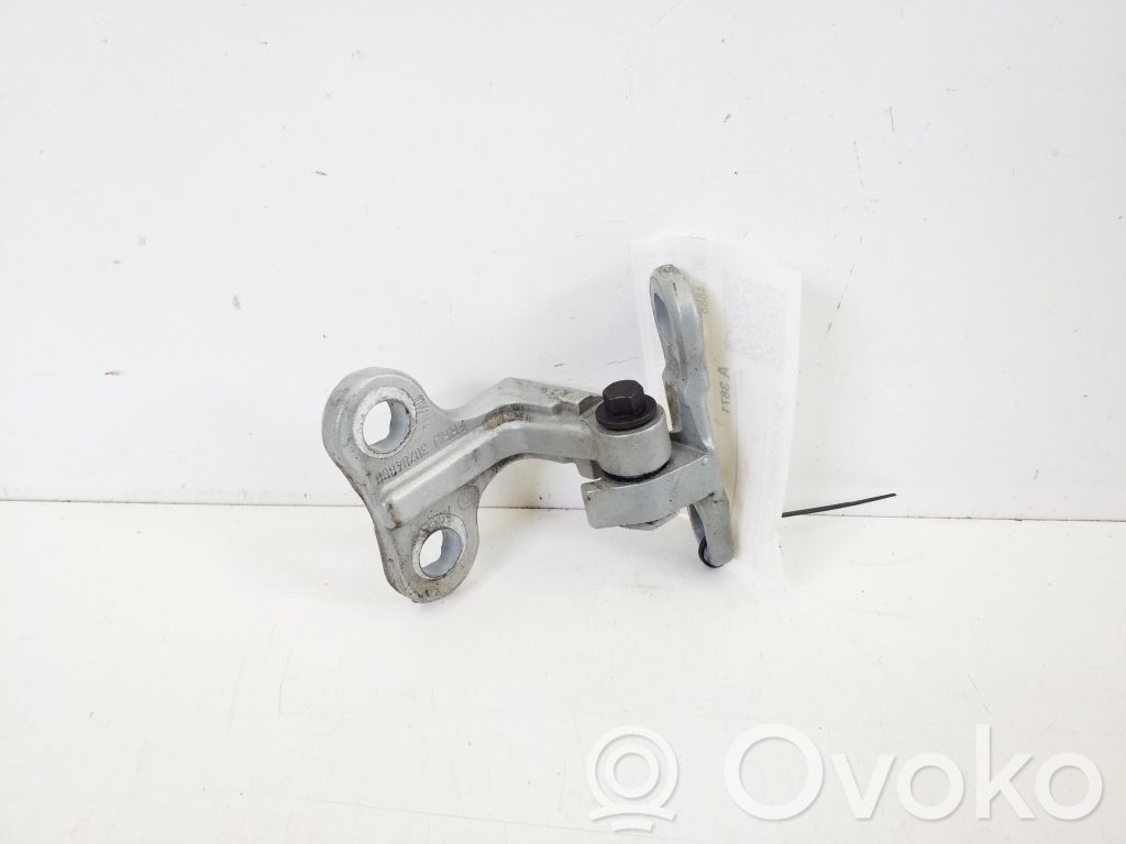 Front door upper hinge   30784888