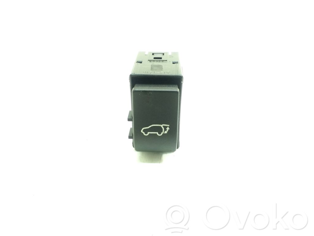 Lexus RX 450H Tailgate opening switch 