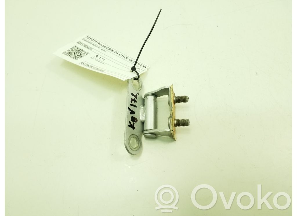 Toyota Verso Tailgate/trunk/boot hinge 