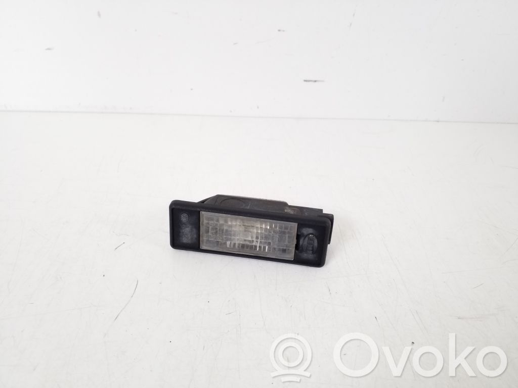 Mercedes-Benz Vito Viano W639 Lampa oświetlenia tylnej tablicy rejestracyjnej 