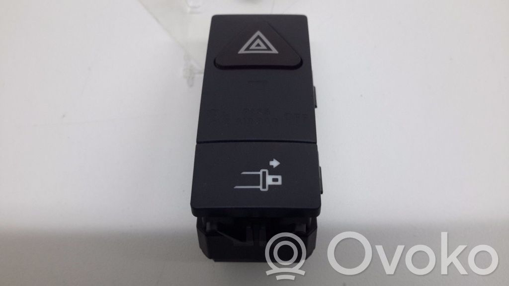 Mercedes-Benz E C207 W207 Botón interruptor de luz de peligro 