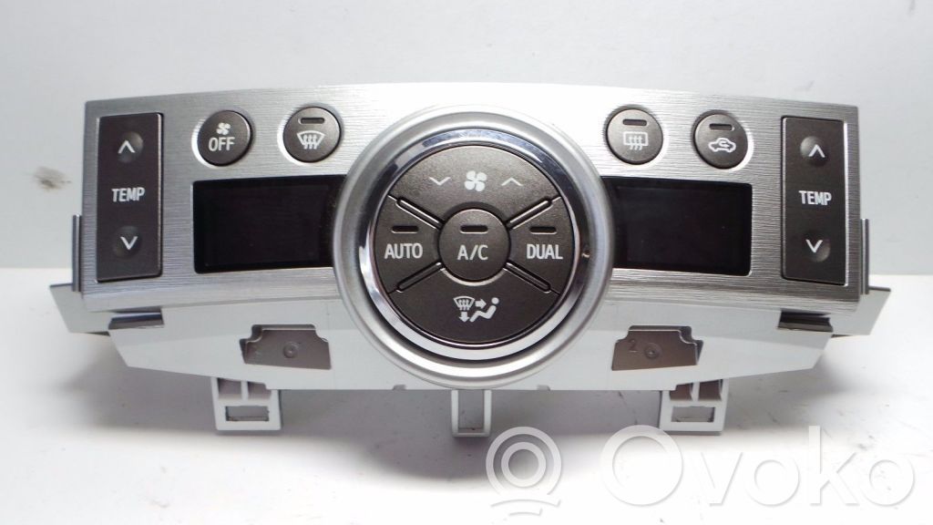 Toyota Verso Air conditioner control unit module 