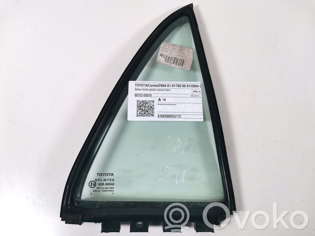 Toyota Corolla E120 E130 Ventanilla de ventilación de la puerta trasera 