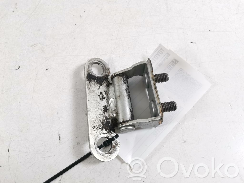 Toyota Corolla Verso AR10 Tailgate/trunk/boot hinge 