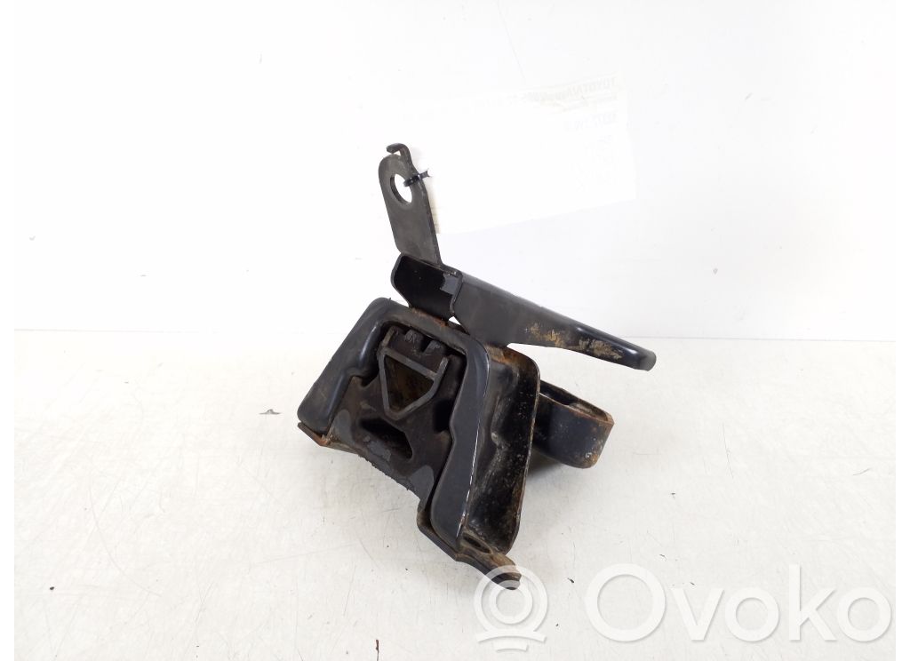 Toyota Aygo AB10 Engine mount bracket 