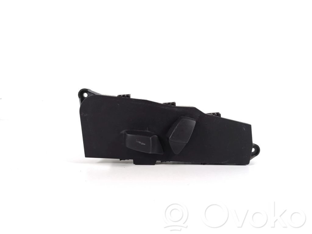 Seat control switch   6961857