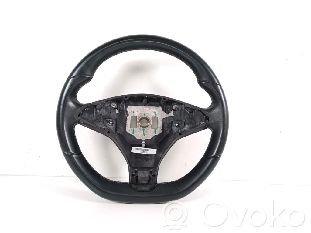 Tesla Model S Vairas 
