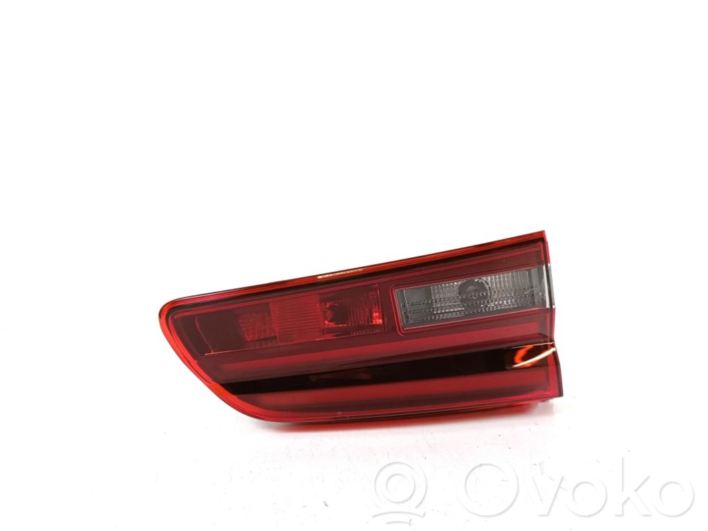 Citroen C5 X Takaluukun takavalot 