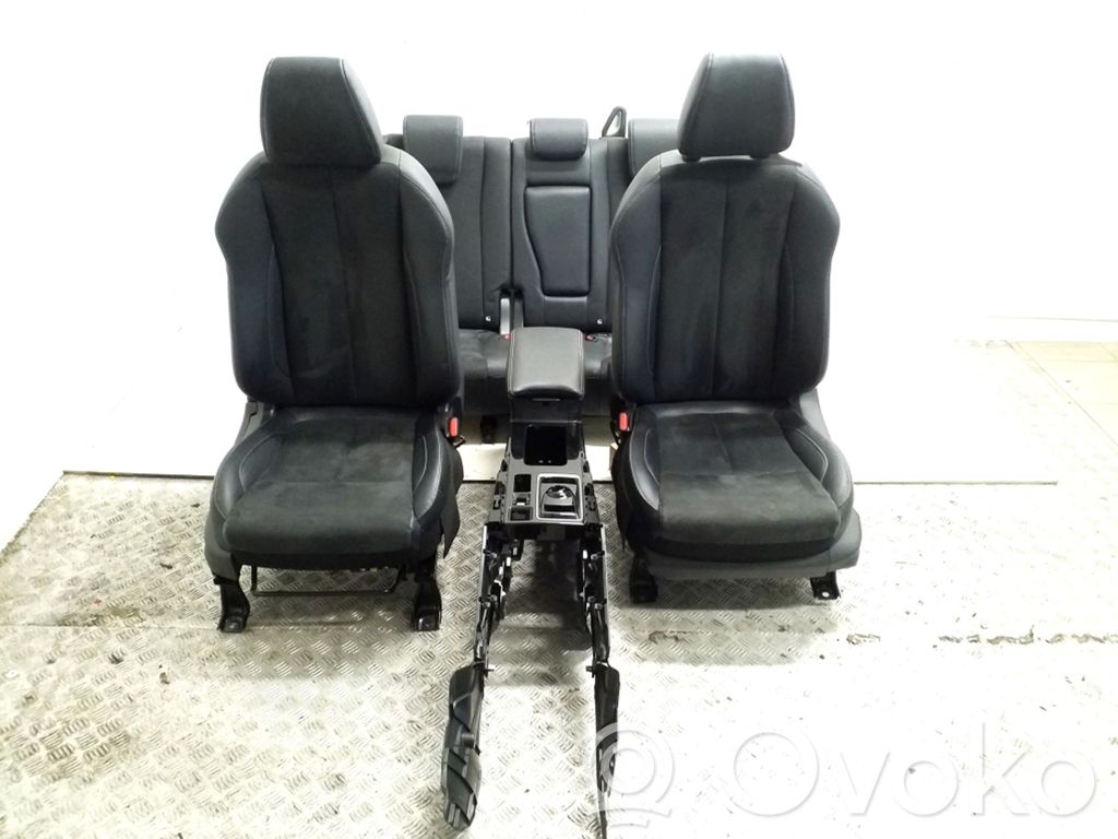 Interior set