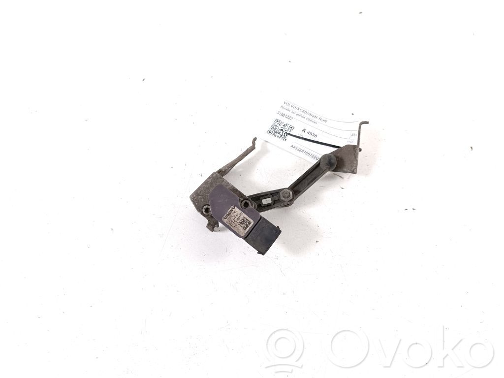 Volvo XC60 Senzor înălțime suspensie spate pneumatică 