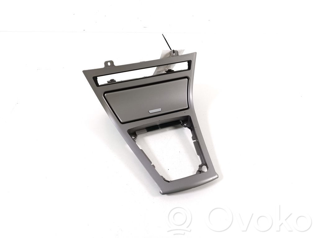 BMW X3 E83 Ashtray (front) 