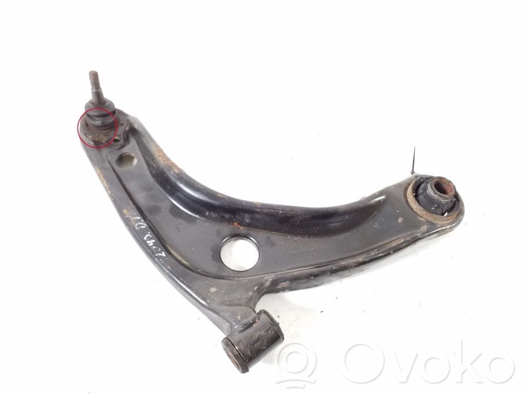 Toyota Yaris Basculă inferioară față 