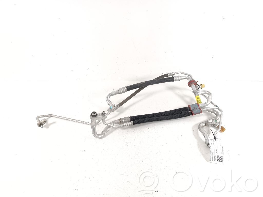 Tesla Model 3 Air conditioning (A/C) pipe/hose 
