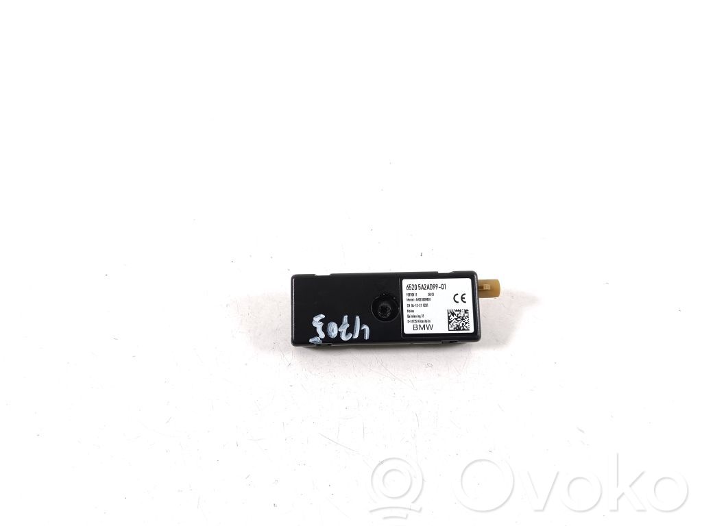 BMW iX3 G08 Antenos stiprintuvas 