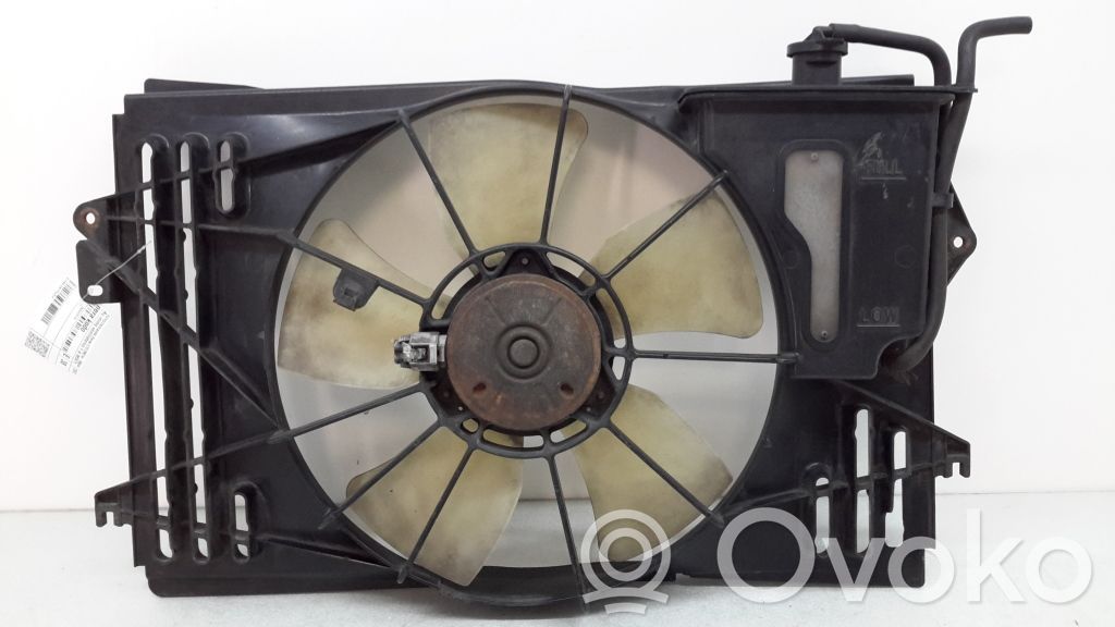 Toyota Corolla Verso E121 Lüfterzarge 