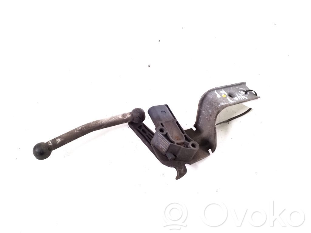 Volkswagen PASSAT B9 Czujnik poziomu zawieszenia pneumatycznego osi przedniej 